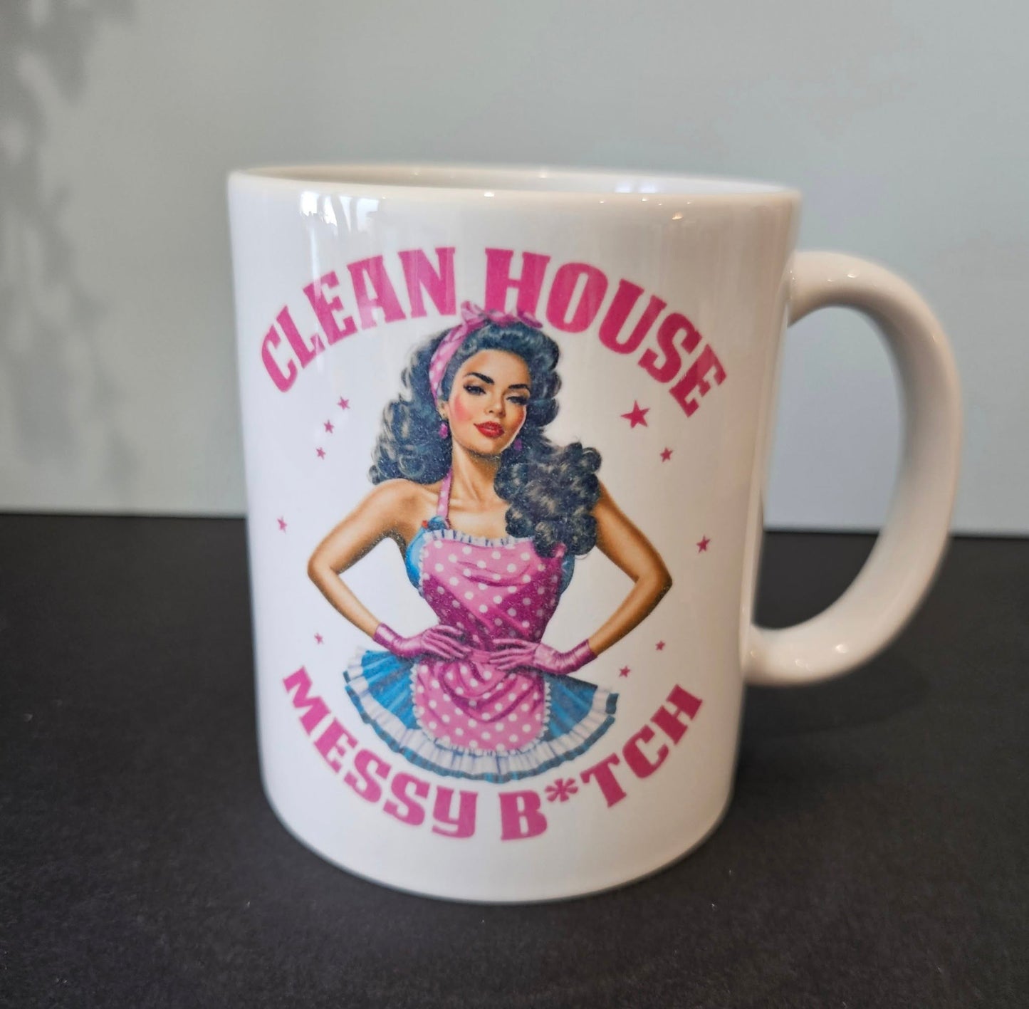 sarcastic housewifes 11oz mugs 'clean house'
